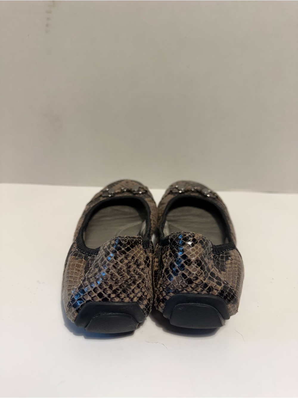 Me Too black beige snake print ballet flats bow comfort ladies 9 M - Picture 3 of 6